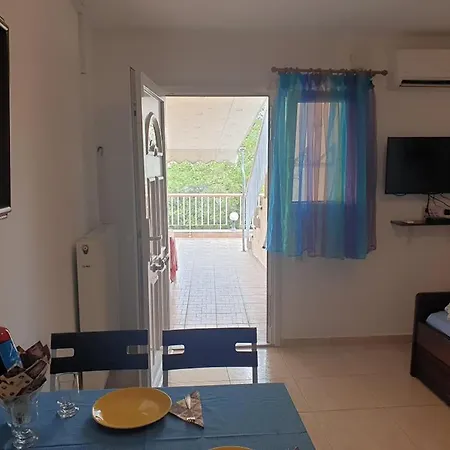 Apartment Anna Nea Peramos (Macedonia)