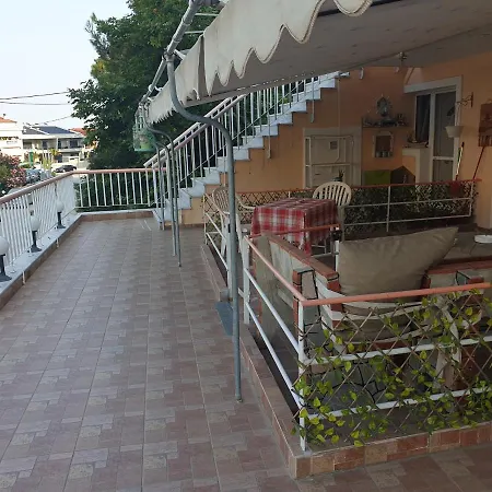 Anna Apartment Nea Peramos (Macedonia)